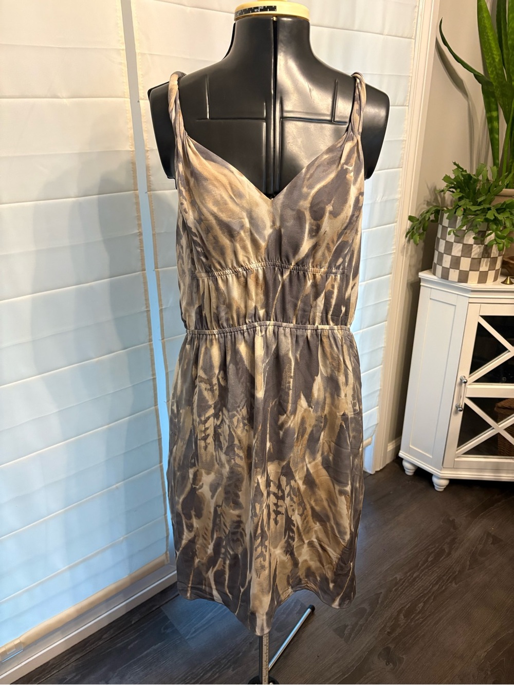 Banana Republic Taupe and Gray Abstract Print 100% Silk Dress